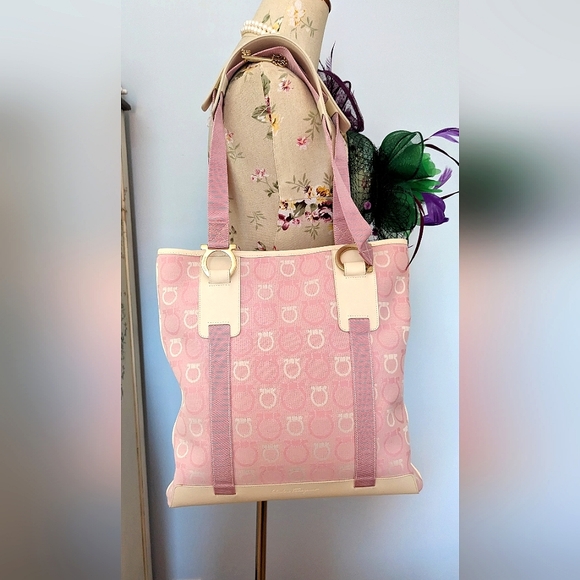 Salvatore Ferragamo Tote Bag Pink - Picture 2 of 15